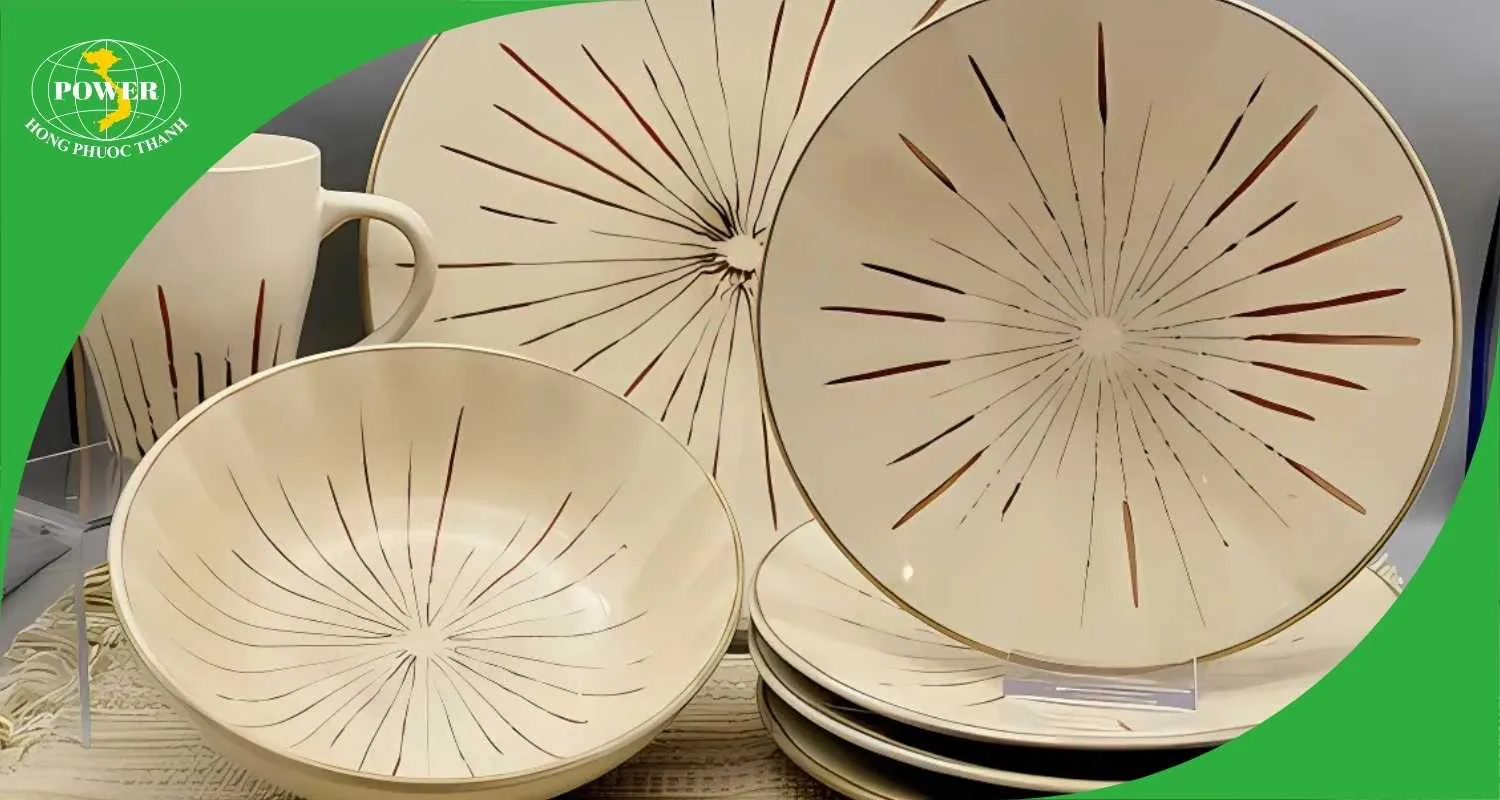 Bộ đĩa có họa tiết tia sáng