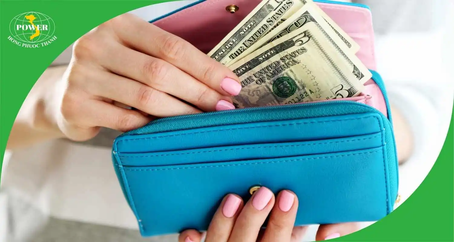 Sử dụng ví đựng tiền có màu sắc hợp bản mệnh chủ shop