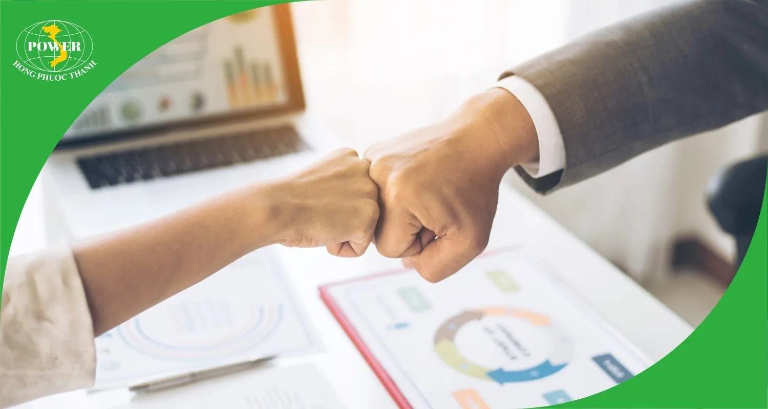 Ordinary partner là gì?