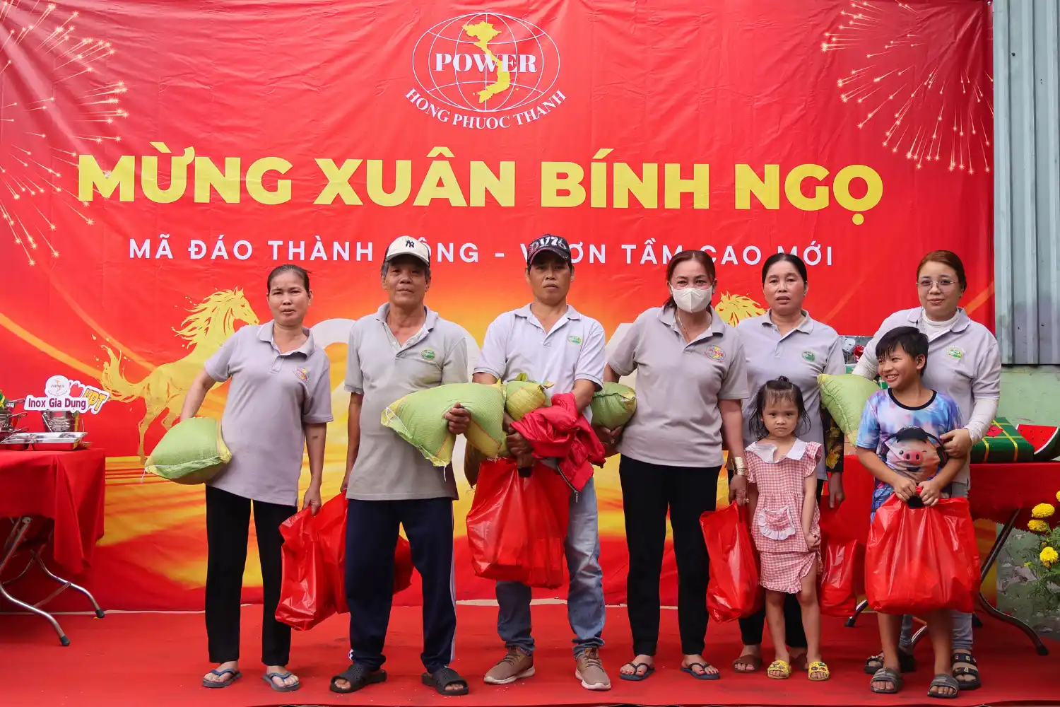 công ty hồng phước thành trao quà tết